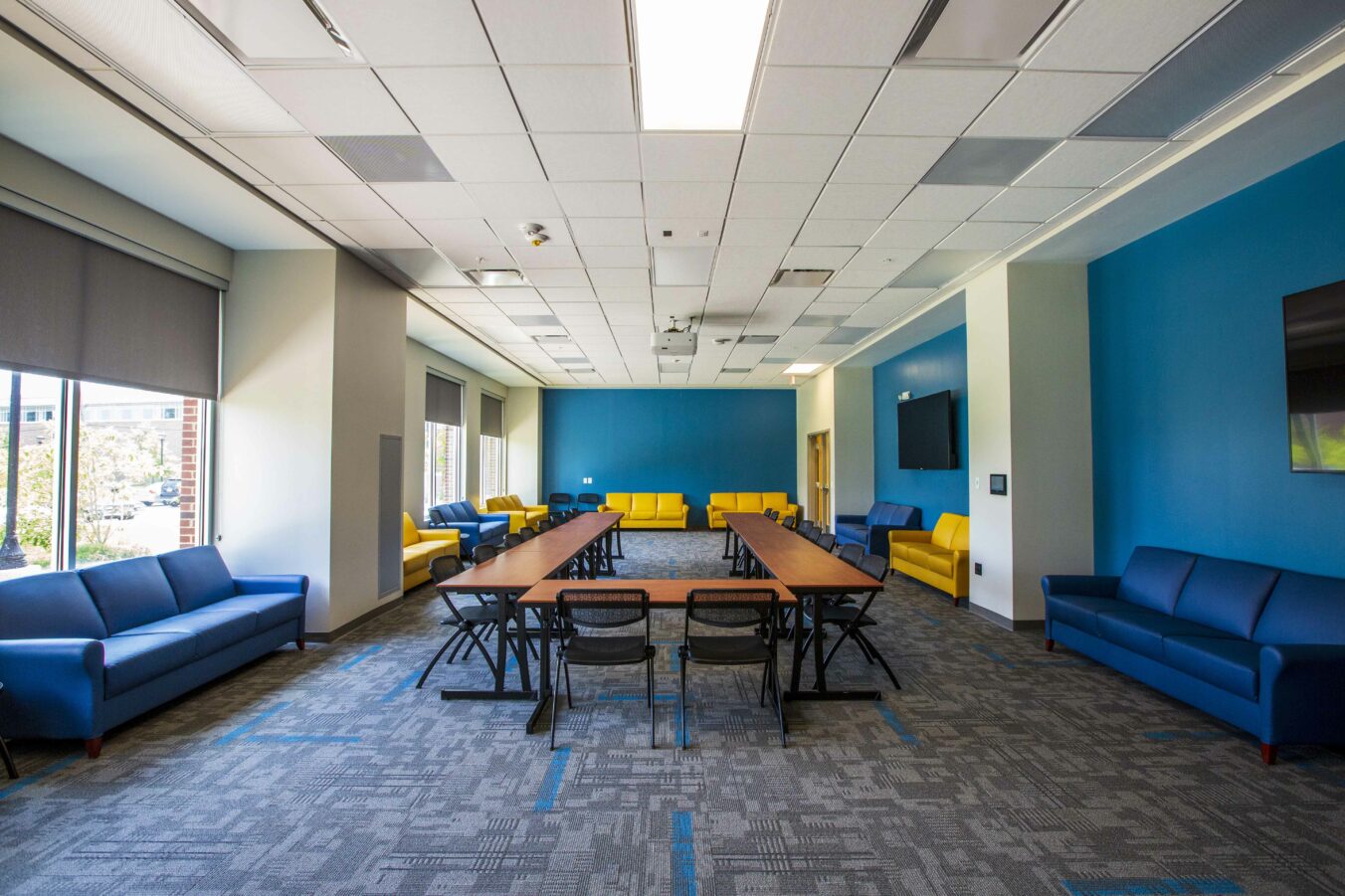 Student Housing Builder, Barton Malow completed UNCG Spartan Village Meeting Space