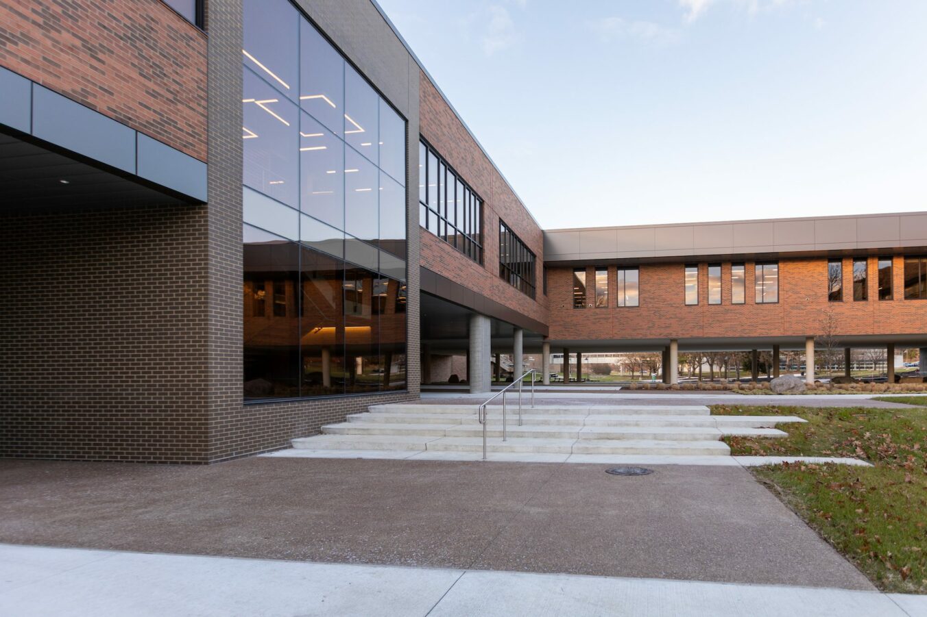OCC Science and Tech second story connector, occupied campus construction